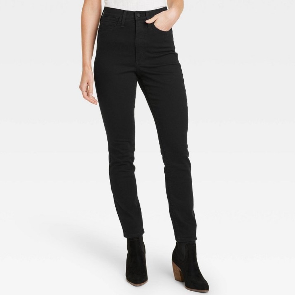 Target Universal Thread High Rise Skinny jeans in black size 2 long